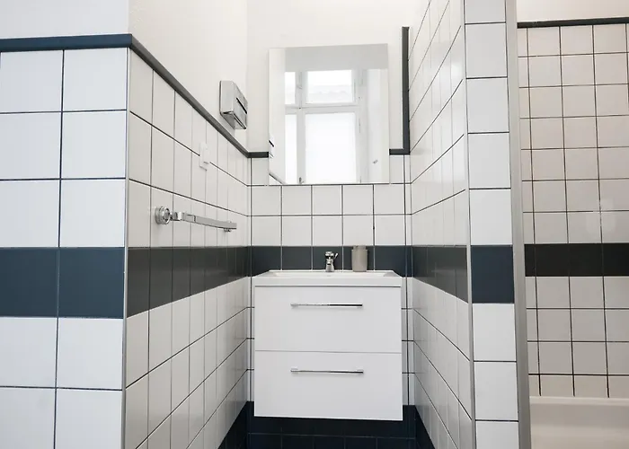 Votivpark I Self Check In * Vídeň